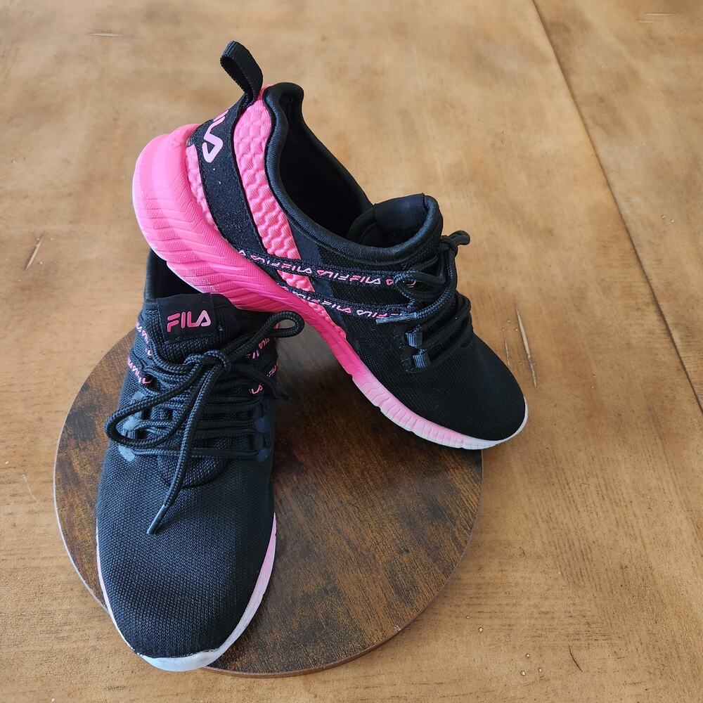 Fila Athletic Shoes Girl's Youth 5 Black and Pink Retro 90's Streetwear Sporty